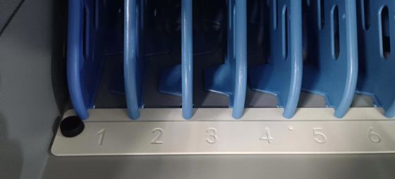 CE ładowanie AC Ładowanie DC i USB Typ-A Typ-C Składowanie skryt IPad Ładowanie wózka mobilna szafka ładowania z kółkami