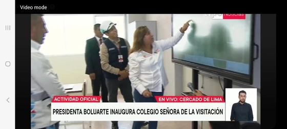 Maksymalnie zwiększ potencjał biznesowy przy użyciu LCD Smart Board