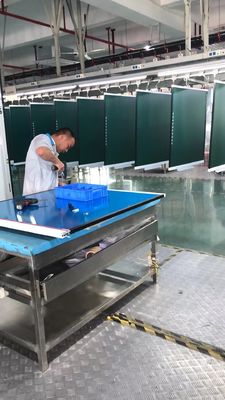 Zaawansowana interaktywna tablica All-In-One z technologią Infrared Touch i opcjonalnym komputerem Ops