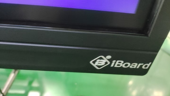 IBoard Factory Wholesale Interaktywny ekran dotykowy Monitor 2mm Dokładność 15W*2 lub 20W*2 Głośniki I Projekcja ekranu bezprzewodowego Interaktywna tablica