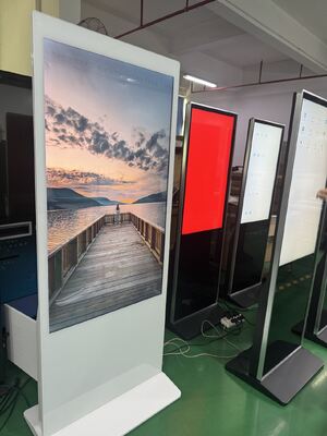 Monitorowanie i analizowanie kampanii reklamowych cyfrowych Monitorowanie reklamowe cyfrowe z prawdziwym śledzeniem w czasie rzeczywistym i typem instalacji na ścianie lub podłodze